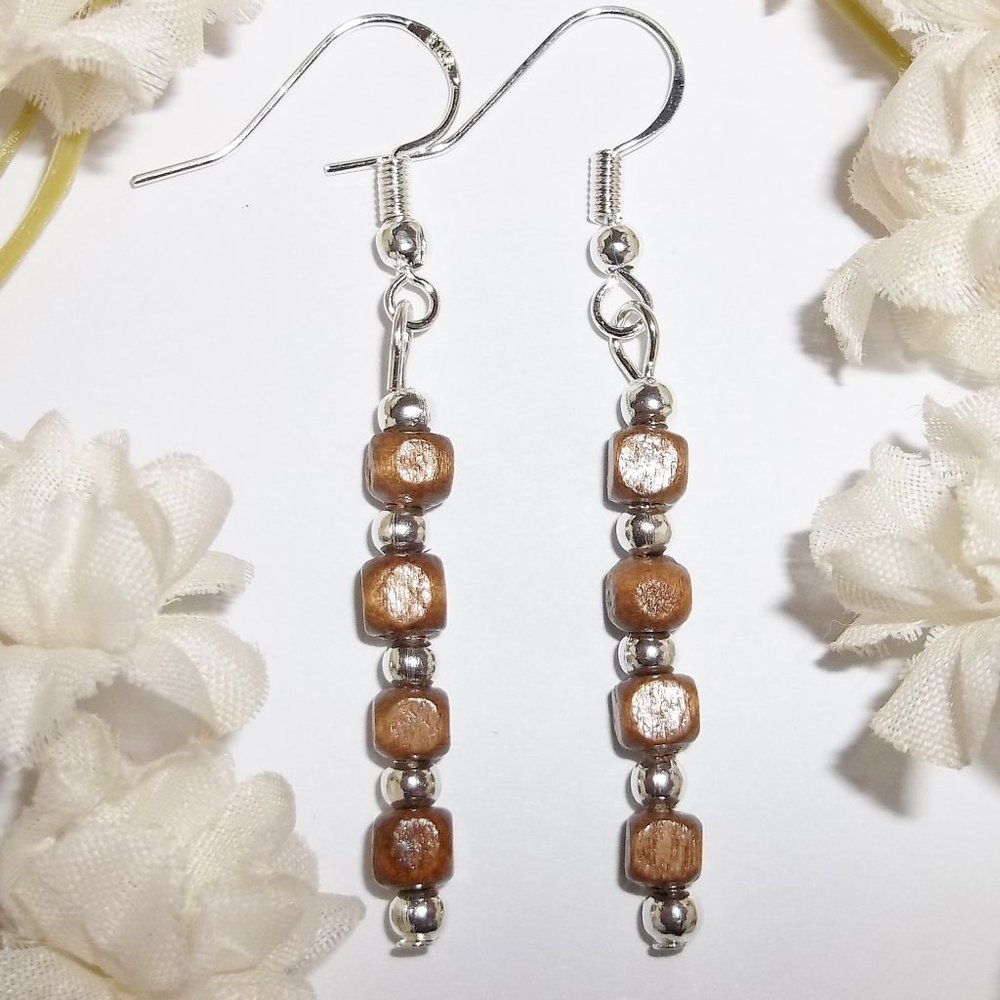 Small Brown Wooden Earring Set Simple NWT 5116